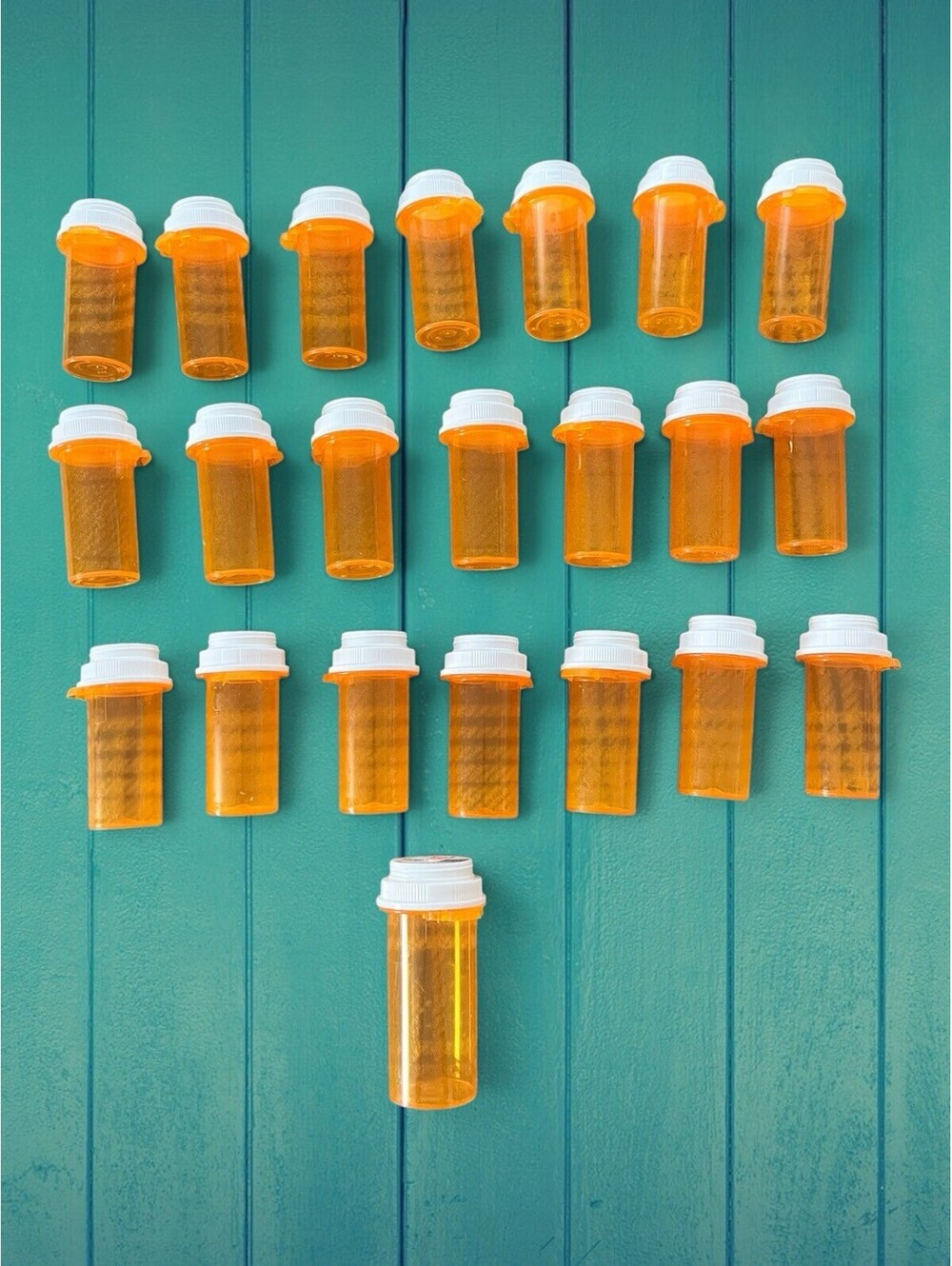 21 Empty Amber Medicine Pill Bottles Plastic Trinket Beads Seeds Crafts Storage